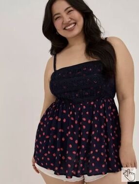 Torrid NWT Sz 2 Navy Crochet Spaghetti Strap Strawberry Print Tank